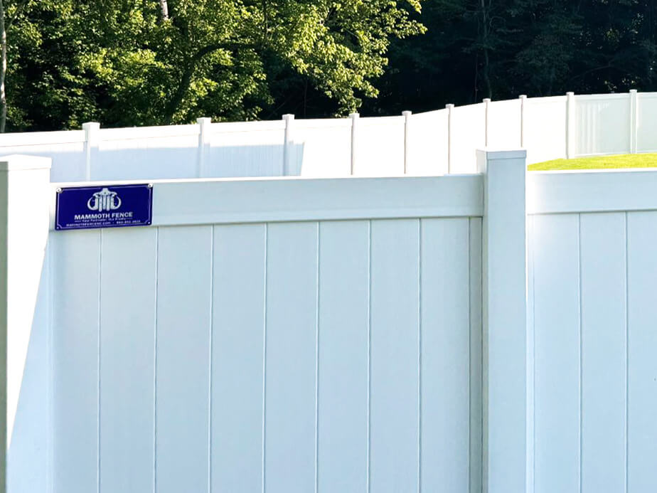 Vinyl Fence Contractor in Denver North Carolina