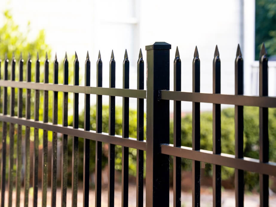 Aluminum fence contractor in Denver North Carolina