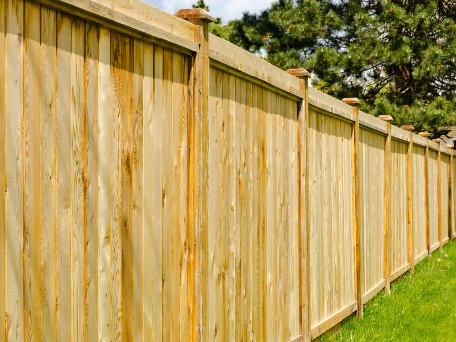Wood fence contractor in Denver North Carolina
