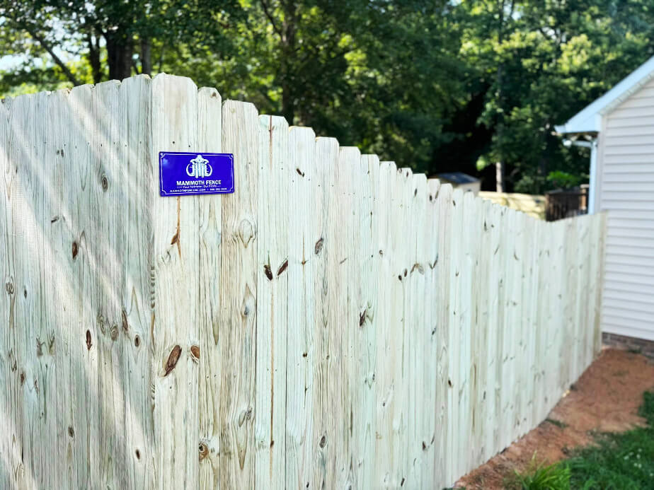 Wood fence contractor in Denver North Carolina