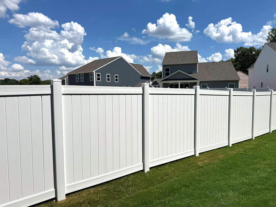 Belmont North Carolina vinyl privacy fencing