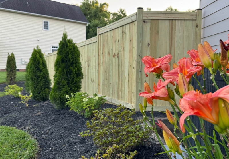 Beautiful cedar fence built in Charlotte, NC by Mammoth Fence